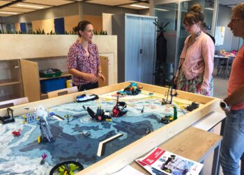 Docenten gaan aan de slag met de innovatieve tools Sphero