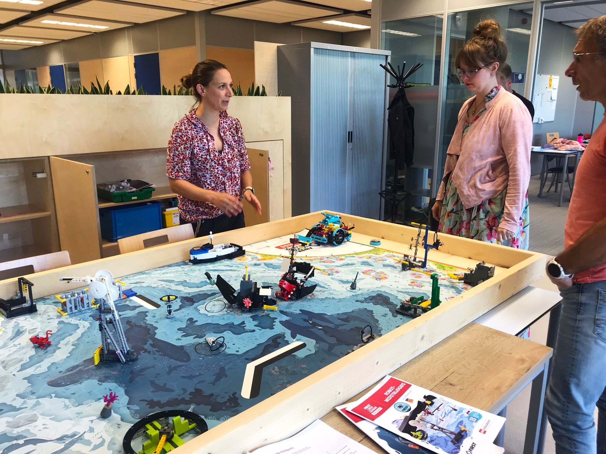 Docenten gaan aan de slag met de innovatieve tools Sphero