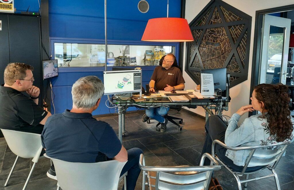 Gesprek bij Autoschadebedrijf Boerma Winschoten