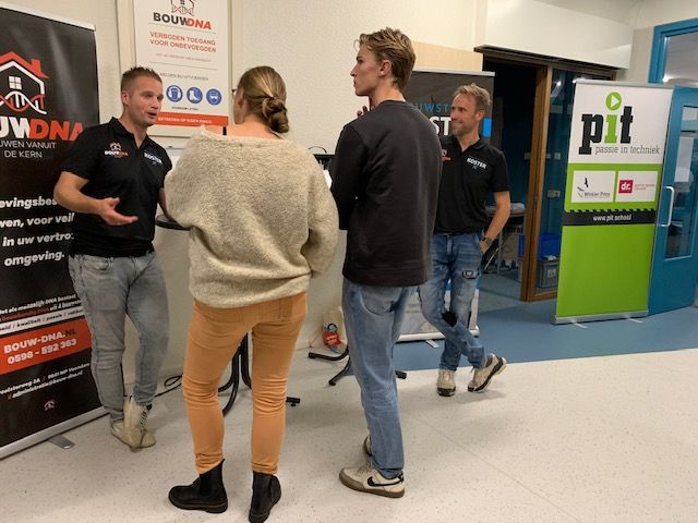 BouwDNA in gesprek met leerling en ouder