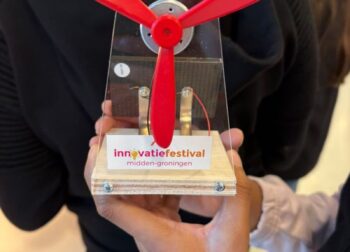 Windmolentje met festivallogo